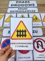 Znaki Drogowe - Plansze z ilustracjami i napisami   