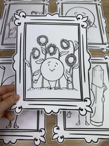 Dzień Kropki - Ramki z kropkami / Kolorowanki  