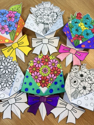 Bukiety Rozkładane z Życzeniami - Dzień Babci i Dziadka