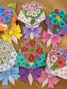 Bukiety Rozkładane z Życzeniami- Dzień Mamy i Taty/ Dzień Rodziny