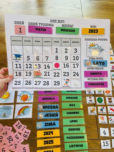 Kalendarz- dni nietypowe, miesiące, dni tygodnia PL
