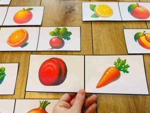 Wiosna - Domino- owoce i warzywa 