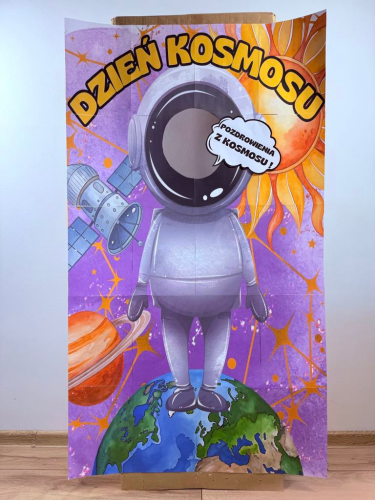 Dzień Kosmosu- Fotobudaka Astronauty  XXL z napisem