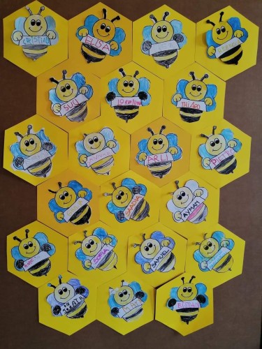 Pszczółki  - Pszczoły z imionami - Praca Plastyczna 